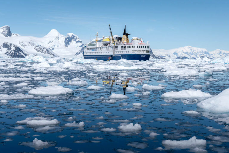 Ocean Nova in der Antarktis mit Antarctica21 Air Cruise