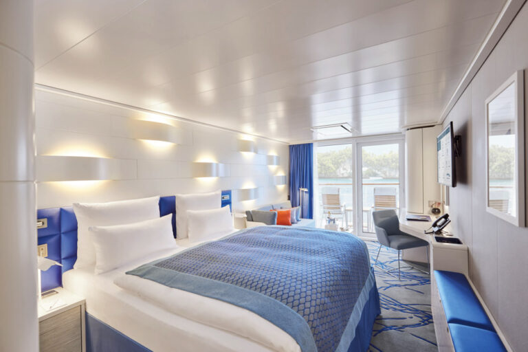 Hapag Lloyd Cruises HANSEATIC Spirit