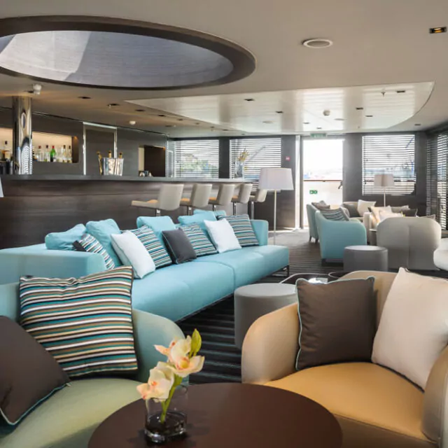 Le Soléal Observation Lounge ©PONANT/Francois Lefebvre