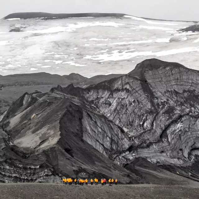 Seabourn Landgang Deception Island in der Antarktis