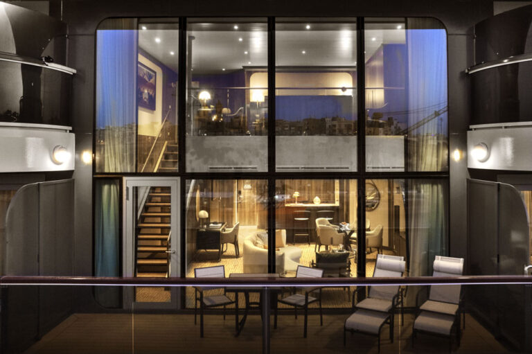 Seabourn Venture Wintergarden Suite