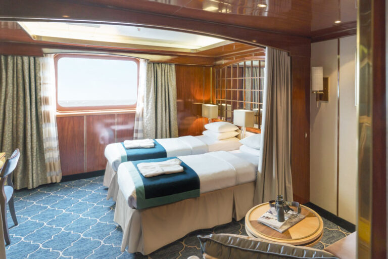 Classic Suite der MV Sea Spirit von Poseidon Expeditions