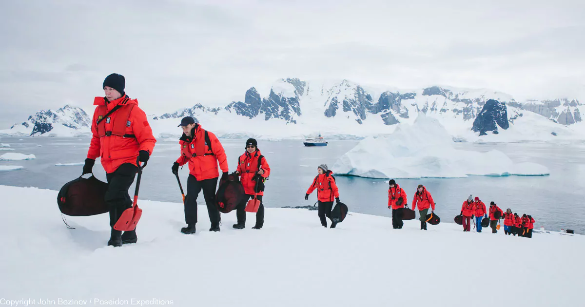 Naturexpedition Falklandinseln, Südgeorgien & Antarktis im Frühling MV Sea Spirit John Bozinov Poseidon Expeditions