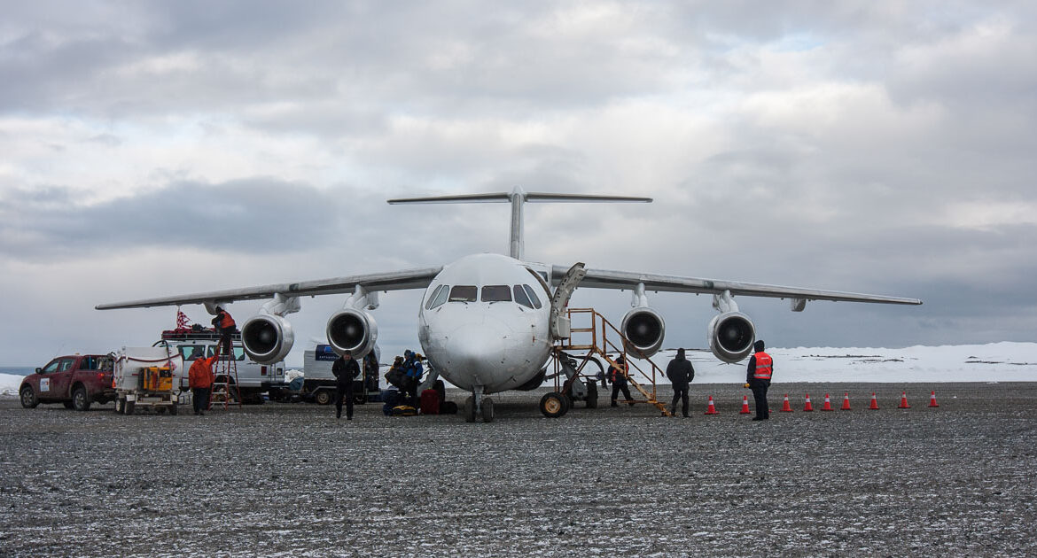Antarktis Flugkreuzfahrt Antarktische Halbinsel Sudgeorgien Magellan Explorer