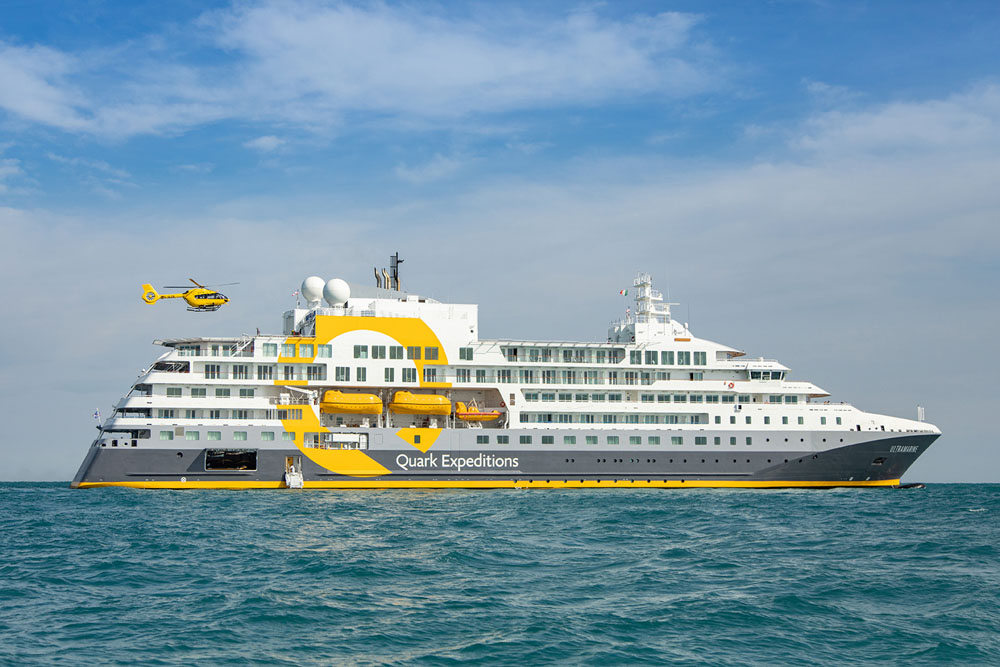 Quark Expeditions Ultramarine mit Helikopter Quark Expeditions Ultramarine mit Helikopter