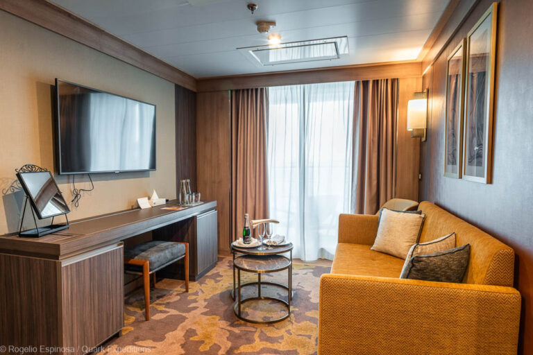 Deluxe Suite der World Explorer Rogelio Espinosa Quark Expeditions
