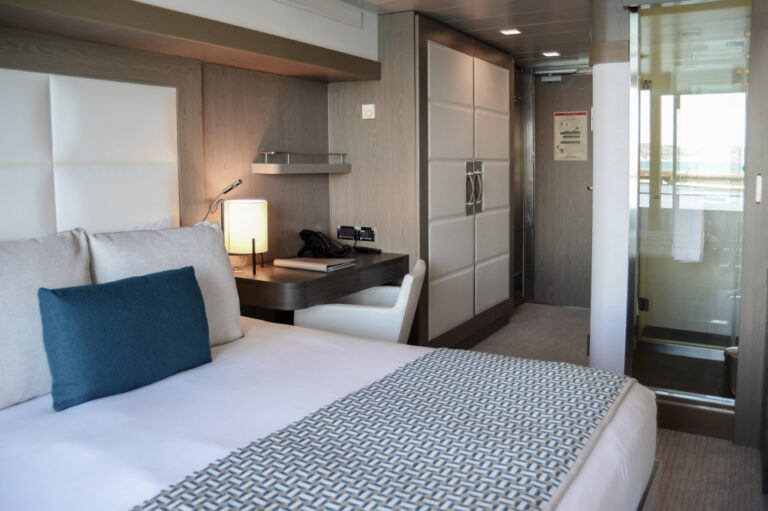 L Austral Prestige Suite ©PONANT-TamarSarkissian