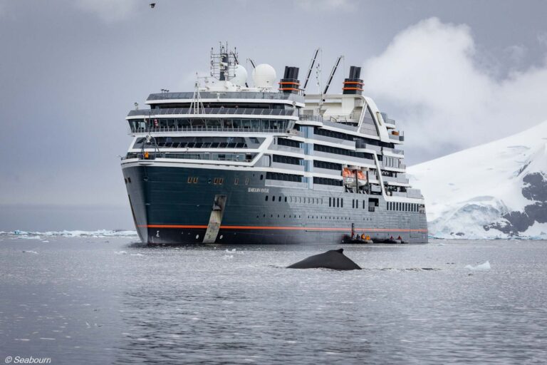 Seabourn Pursuit in der Antarktis