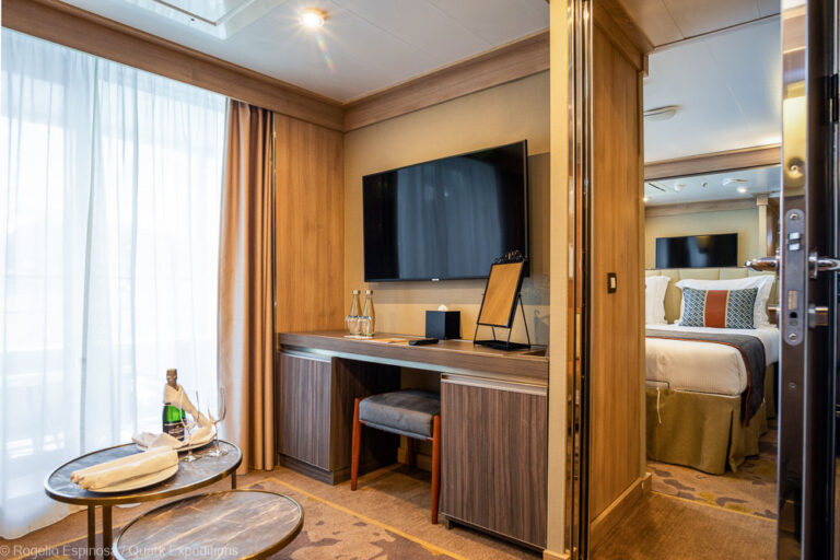 Superior Suite der World Explorer Rogelio Espinosa Quark Expeditions
