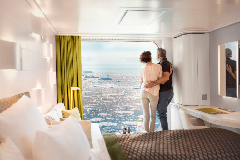 Hapag-Lloyd HANSEATIC nature Panoramakabine