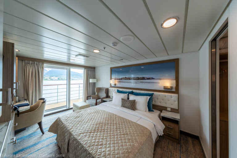 Captain's Suite der Greg Mortimer Aurora Expeditions Scott Portelli