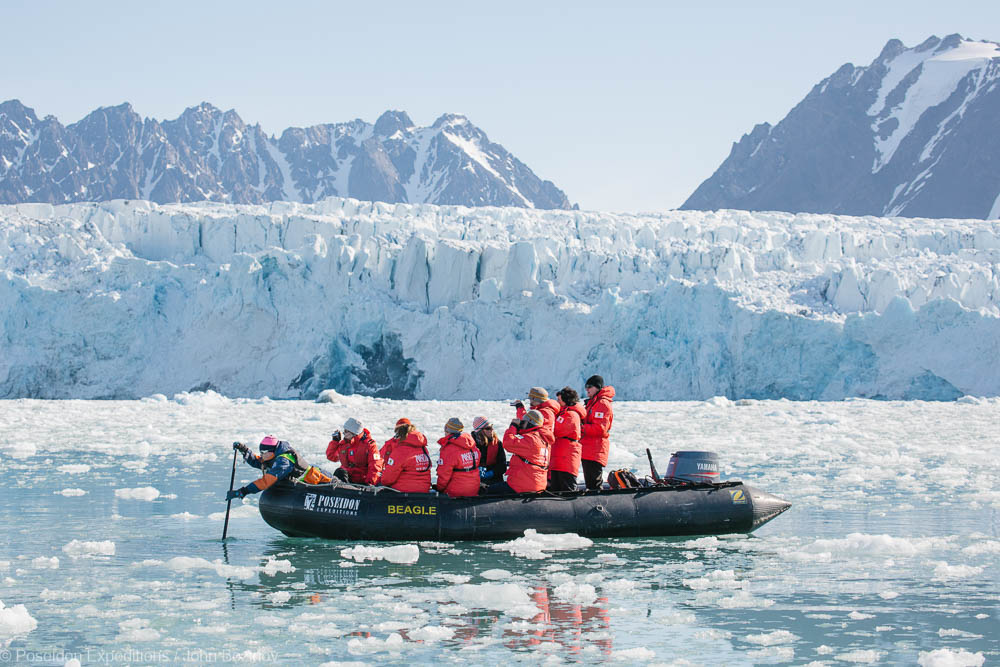 Gletscher in Spitzbergen Poseidon Expeditions John Bozinov Gletscher in Spitzbergen Poseidon Expeditions John Bozinov
