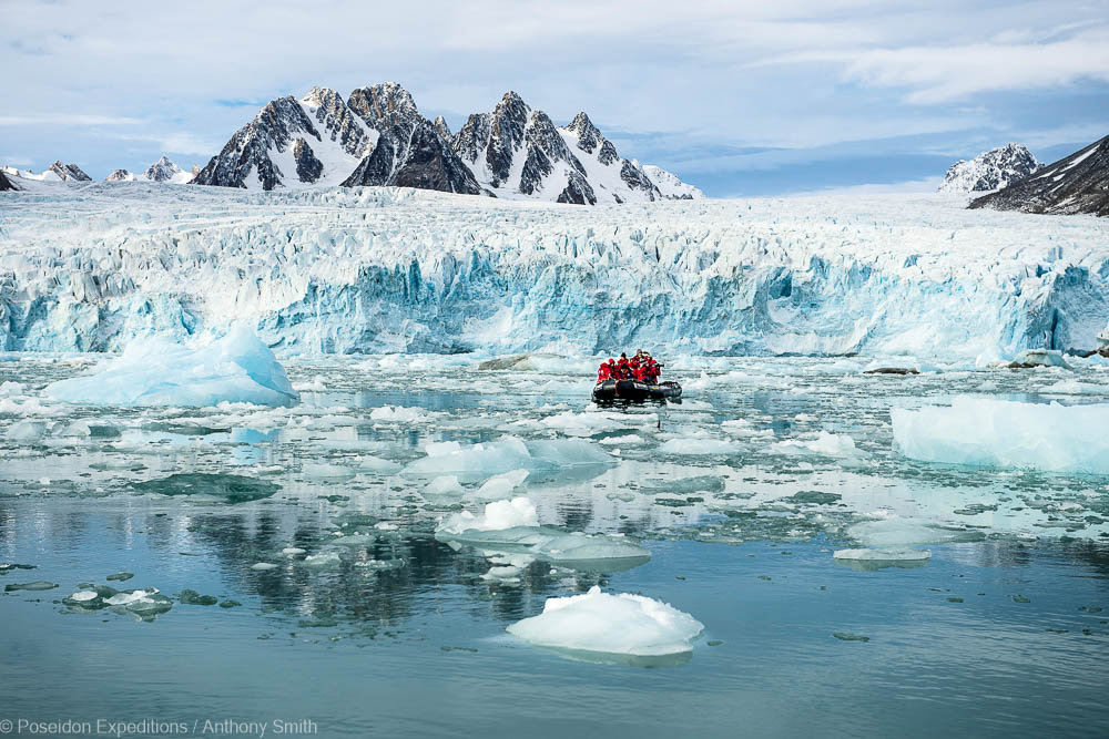 Gletscher in Spitzbergen Svalbard Poseidon Expeditions Anthony Smith Gletscher in Spitzbergen Svalbard Poseidon Expeditions Anthony Smith