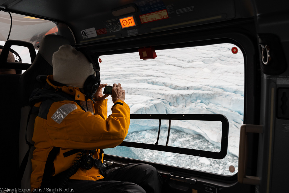Helikopter Ausblick in Südgrönland in der Arktis Quark Expeditions Singh Nicolas Helikopter Ausblick in Südgrönland in der Arktis Quark Expeditions Singh Nicolas