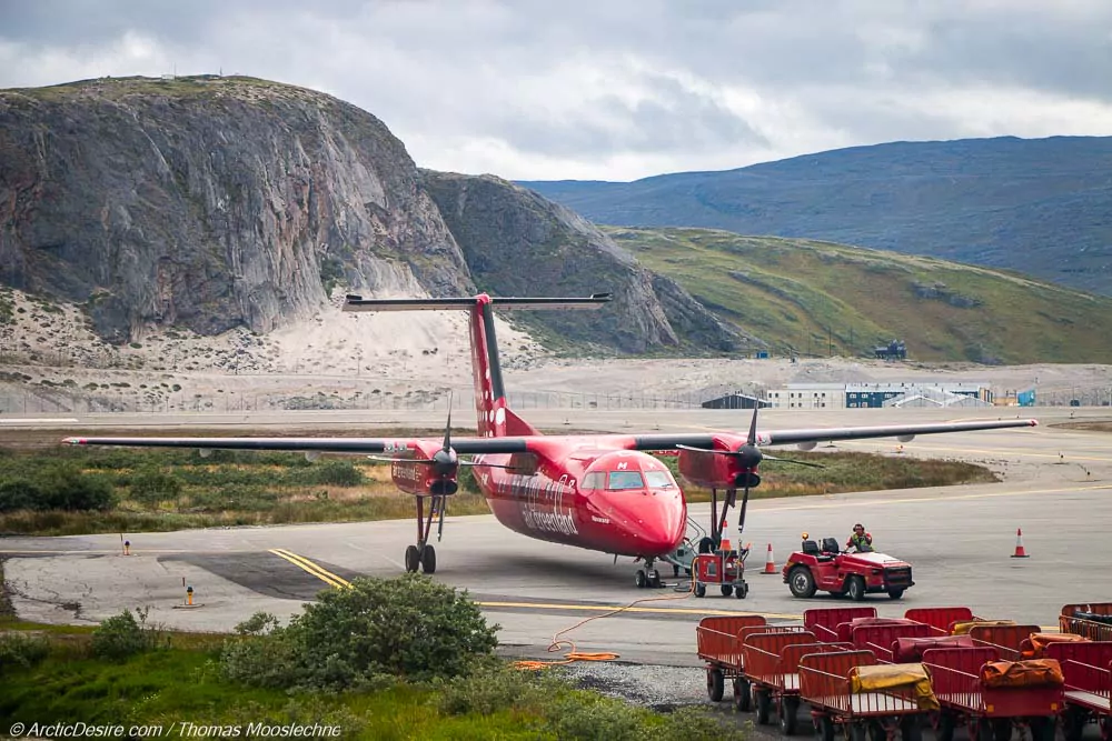 Ausblick aus dem Hotelzimmer in Kangerlussuaq inGrönland ArcticDesire.com Thomas Mooslechner