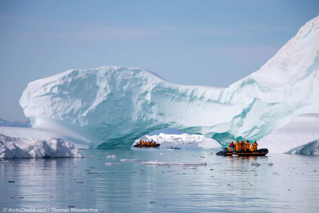 Eisberge in Ilulissat in Grönland ArcticDesire.com Thomas Mooslechner