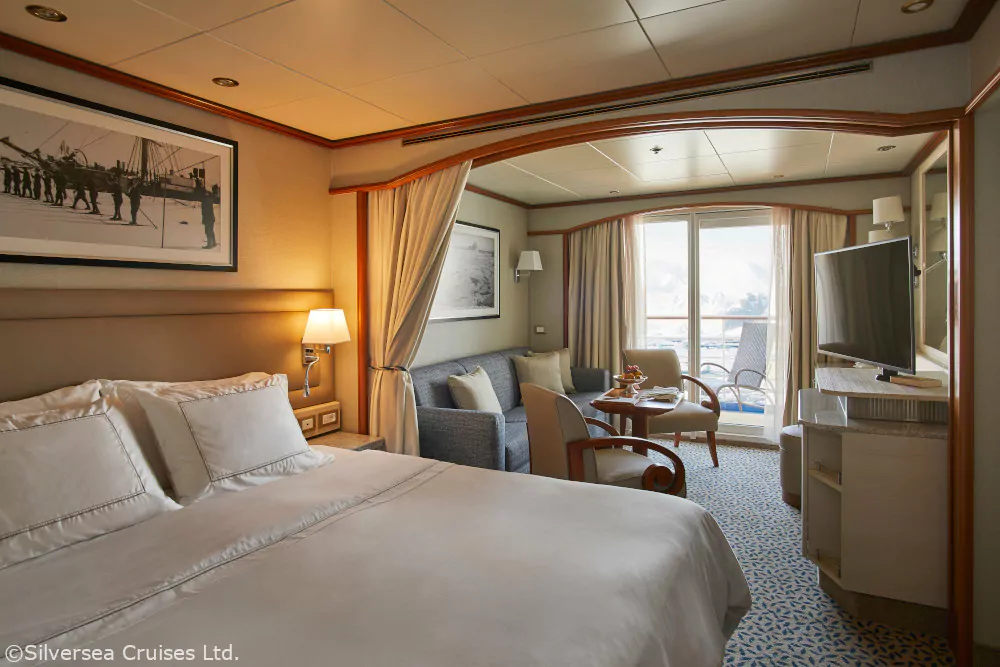 Silversea Cruises Ltd-Silver-Cloud-Deluxe-Veranda-Suite