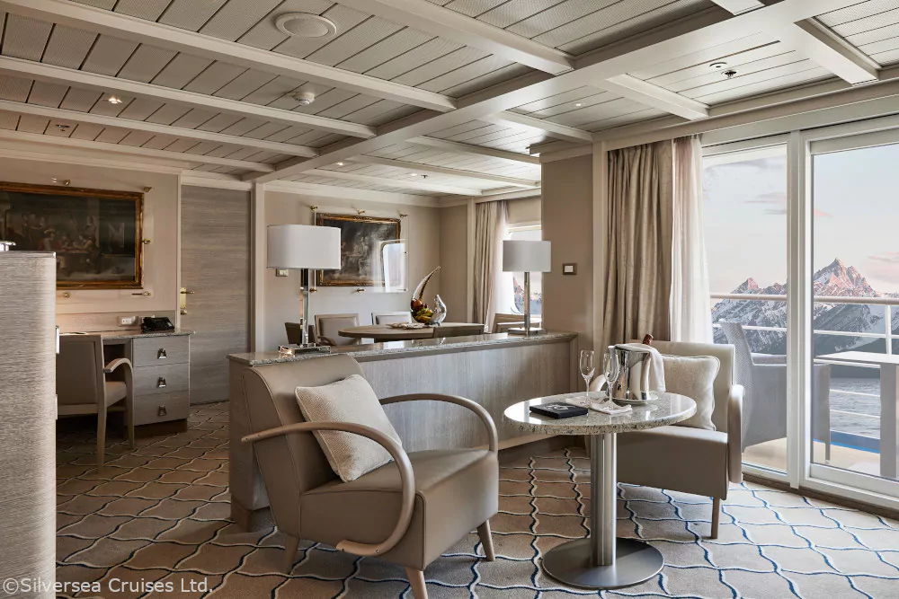 Silversea Cruises Ltd-Silver-Cloud-Owners-Suite