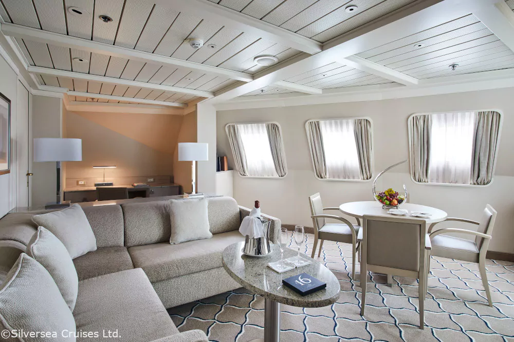 Silversea Cruises Ltd-Silver-Cloud-Royal-Suite