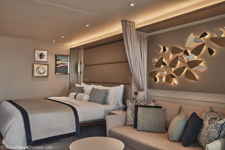 Silversea Cruises Ltd-Silver-Endeavour-Deluxe-Veranda-Suite