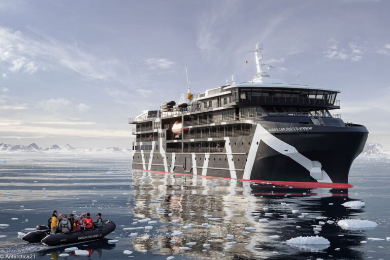 Schiff Magellan Discoverer von Antarctica21